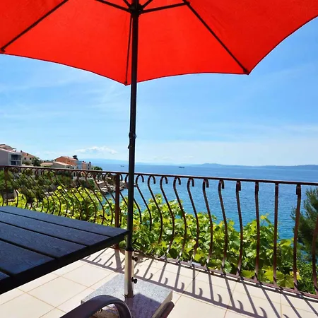 Vakantiehuis In Okrug Gornji 6160 Trogir