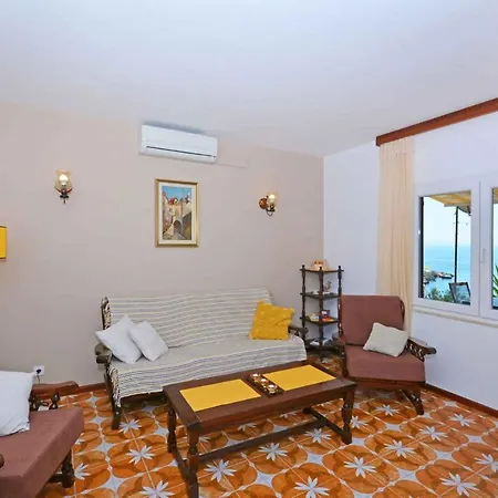 Holiday Home In Okrug Gornji 6160 Holiday home Trogir