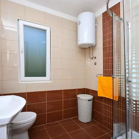 Holiday home Holiday Home In Okrug Gornji 6160 Trogir