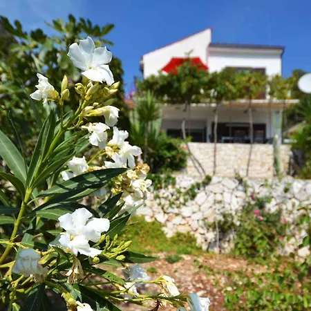 Holiday Home In Okrug Gornji 6160 Holiday home Trogir