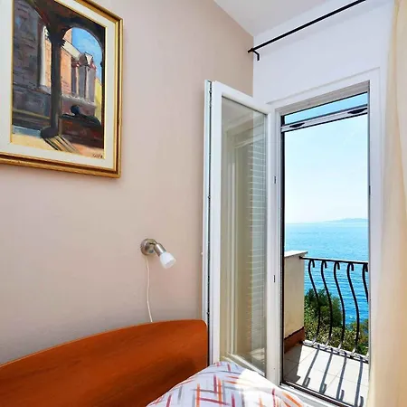 Holiday home Holiday Home In Okrug Gornji 6160