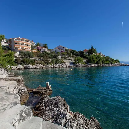 In Okrug Gornji 6160 *