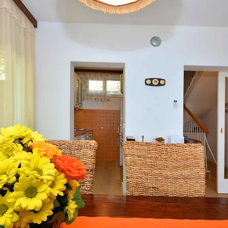 In Okrug Gornji 6160 Ferienhaus