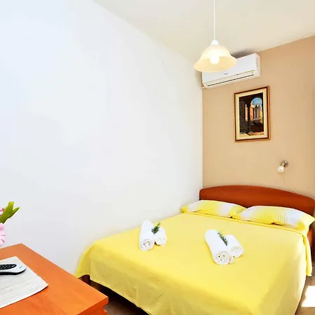 In Okrug Gornji 6160 * Trogir