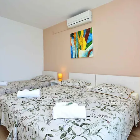 In Okrug Gornji 6160 Prázdninový dům *