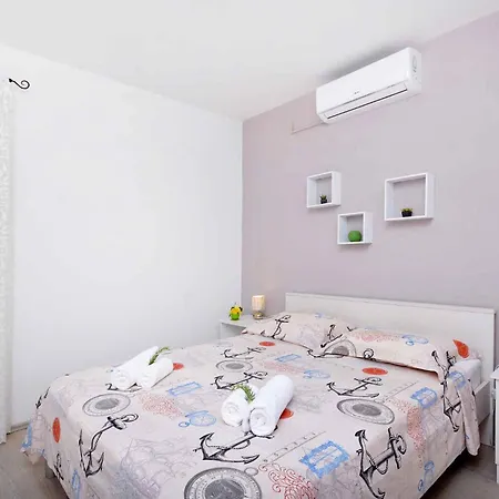 In Okrug Gornji 6160 *