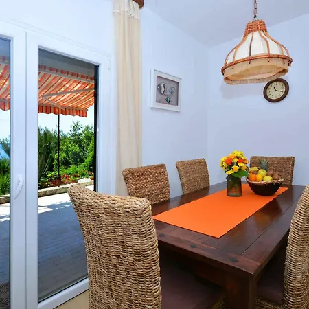 Holiday Home In Okrug Gornji 6160 Trogir